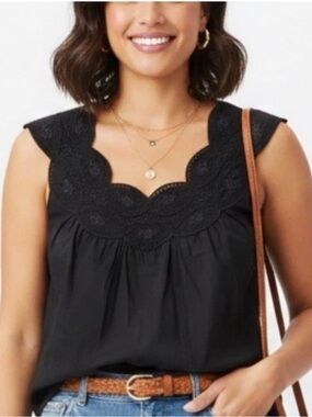 J. Crew swingy lace crop top, size medium